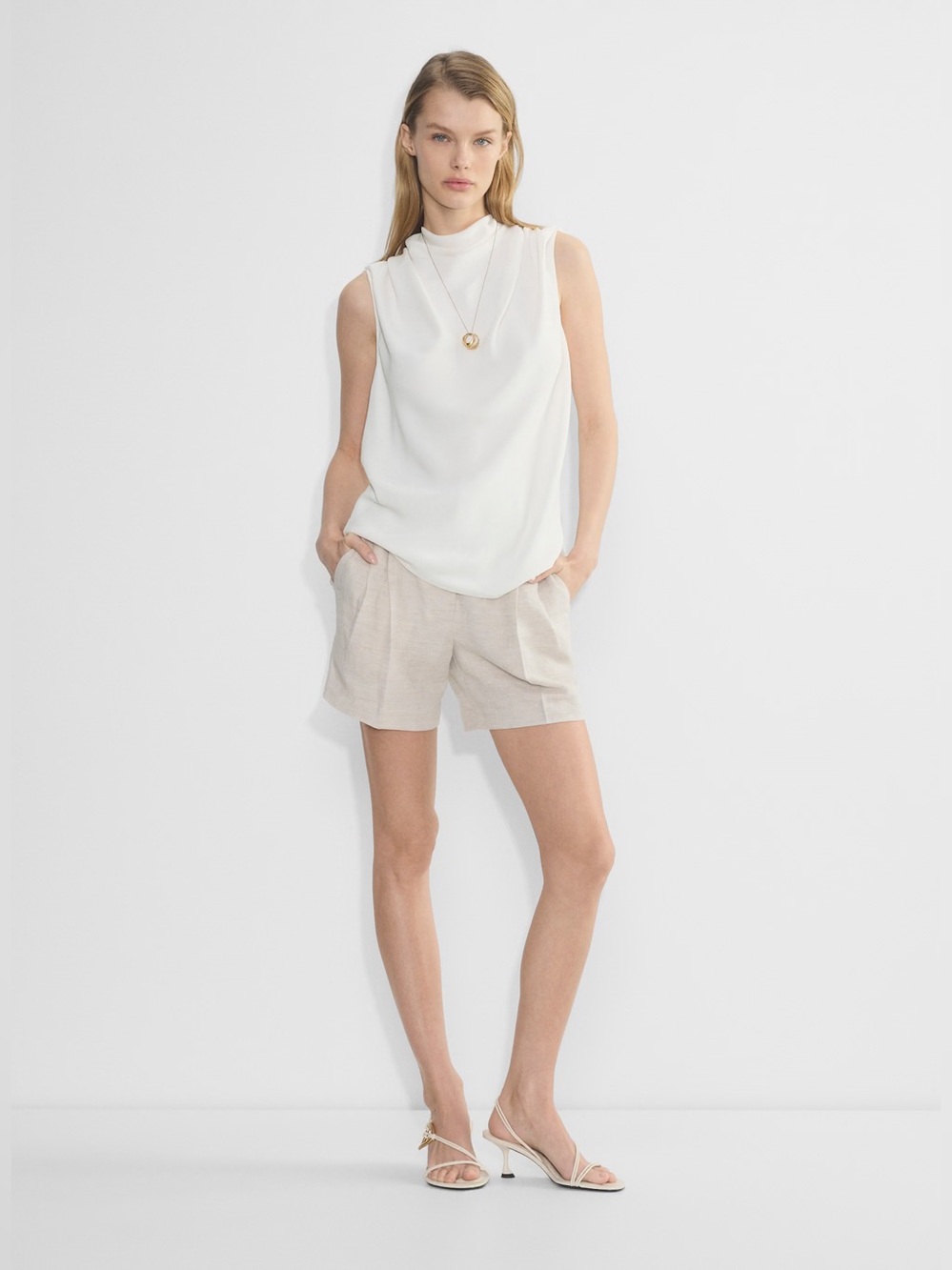 Aritzia The Effortless Short™ Mid-Thigh - CruiseLinen™